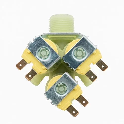 شیر برقی سه‌قلو لباسشویی با سه مسیر ورودی آب و پایه فلزی روی پس‌زمینه سفید